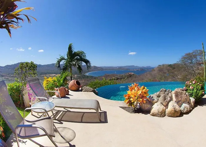 Luxury Villa, Infinity Pool & Ocean Views Villa
